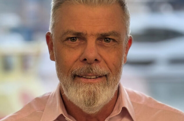 Ian Long Profile