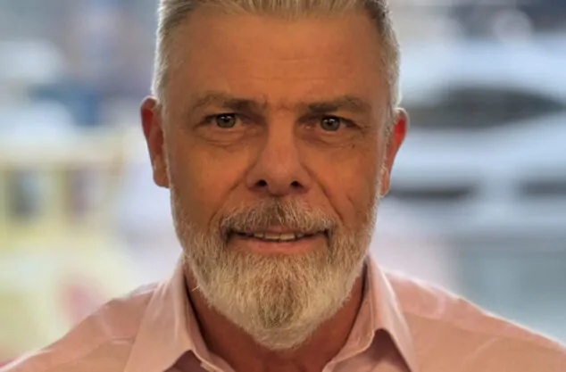 Ian Long Profile
